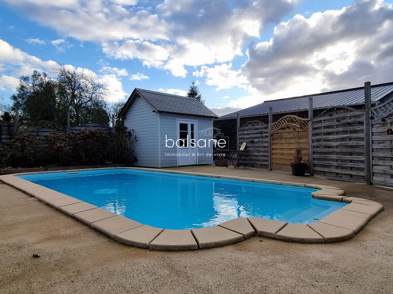 Maison traditionnelle - 165 m² - 5 pièces