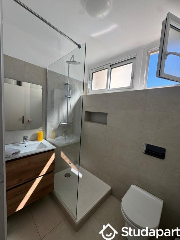 Appartement - 70 m² - 4 pièces