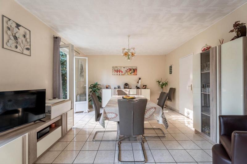 Villa - 80 m² - 4 pièces