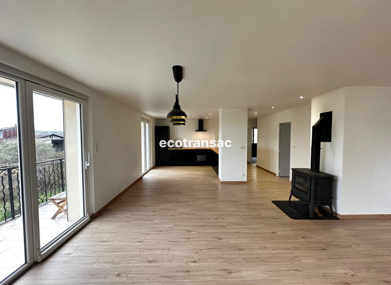 Maison - 120 m² - 5 pièces