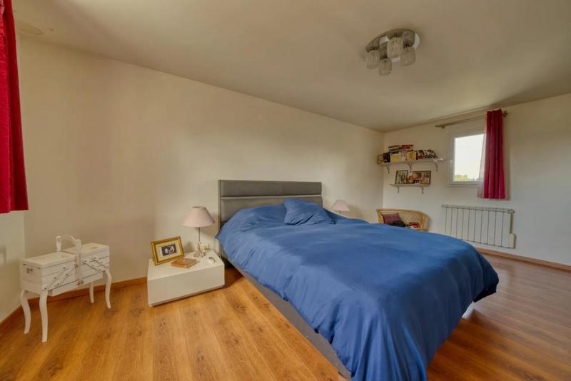 Maison - 180 m² - 7 pièces