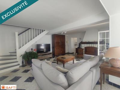 Maison - 275 m² - 8 pièces