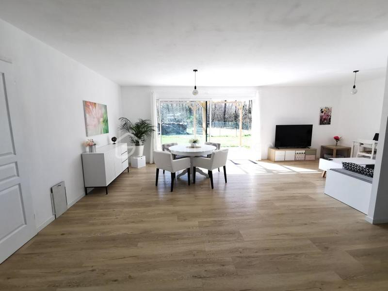 Maison - 92 m² - 4 pièces
