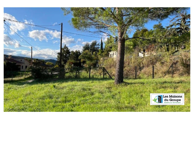 Terrain constructible - 1 280 m²