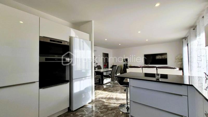 Villa - 100 m² - 4 pièces