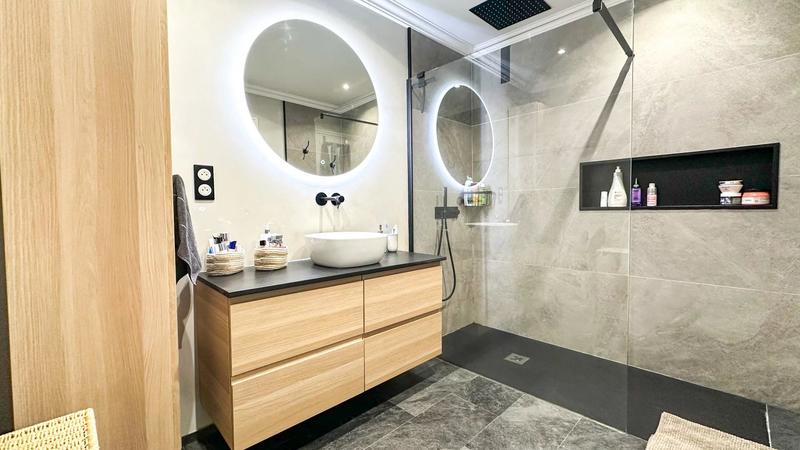 Appartement - 108 m² - 4 pièces