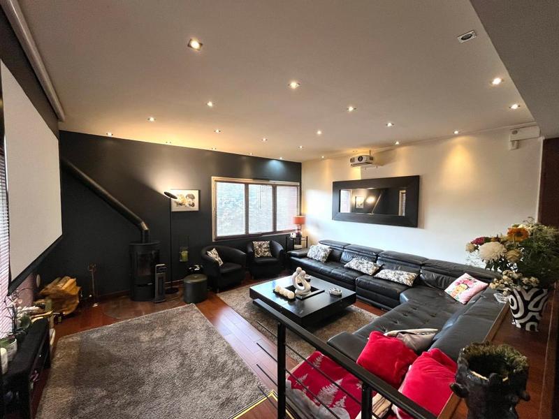 Appartement - 146 m² - 5 pièces