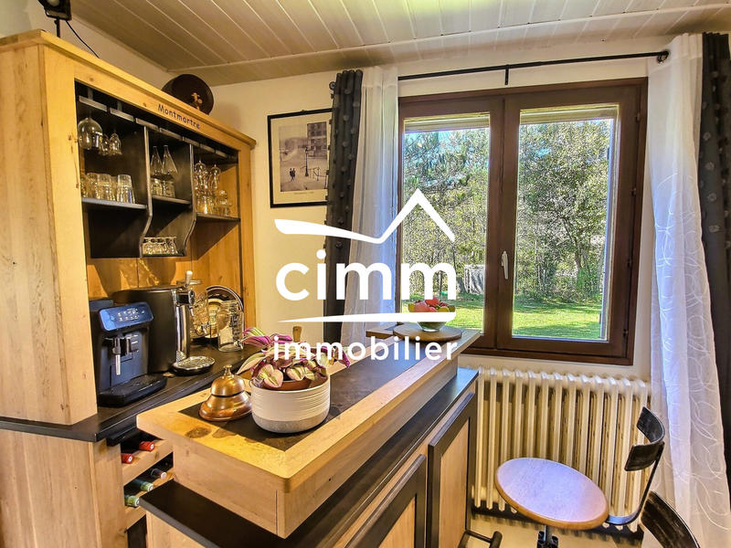 Maison - 215 m² - 7 pièces