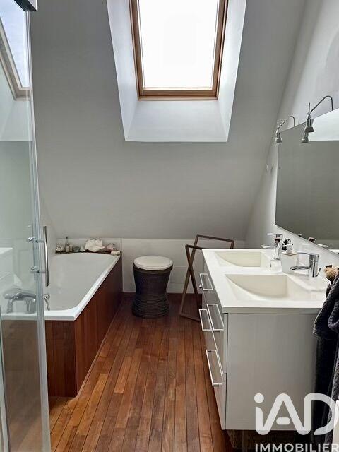 Maison - 185 m² - 7 pièces