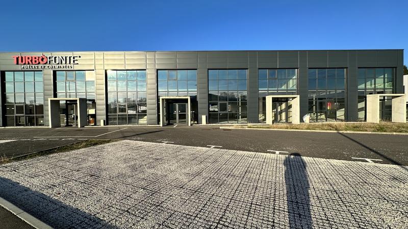 Local d'activités - 240 m² - 4 pièces