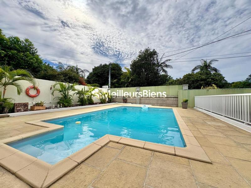 Maison - 110 m² - 6 pièces