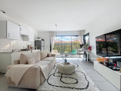 Studio - 37 m² - 1 pièce