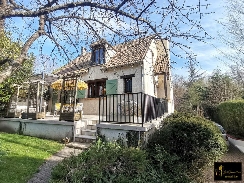 Maison traditionnelle - 130 m² - 4 pièces