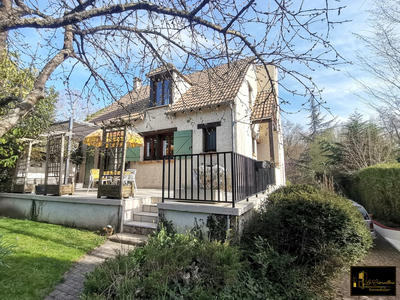 Maison traditionnelle - 130 m² - 4 pièces