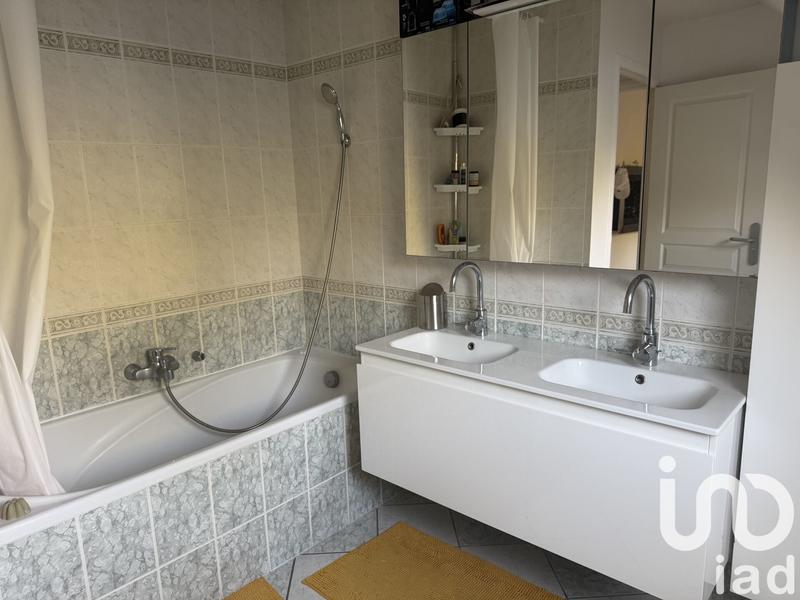 Maison - 195 m² - 8 pièces