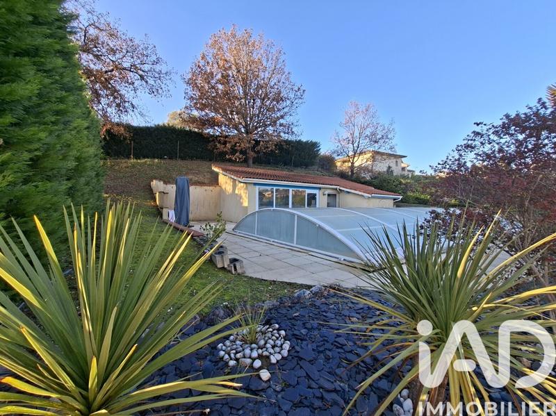 Maison - 171 m² - 6 pièces