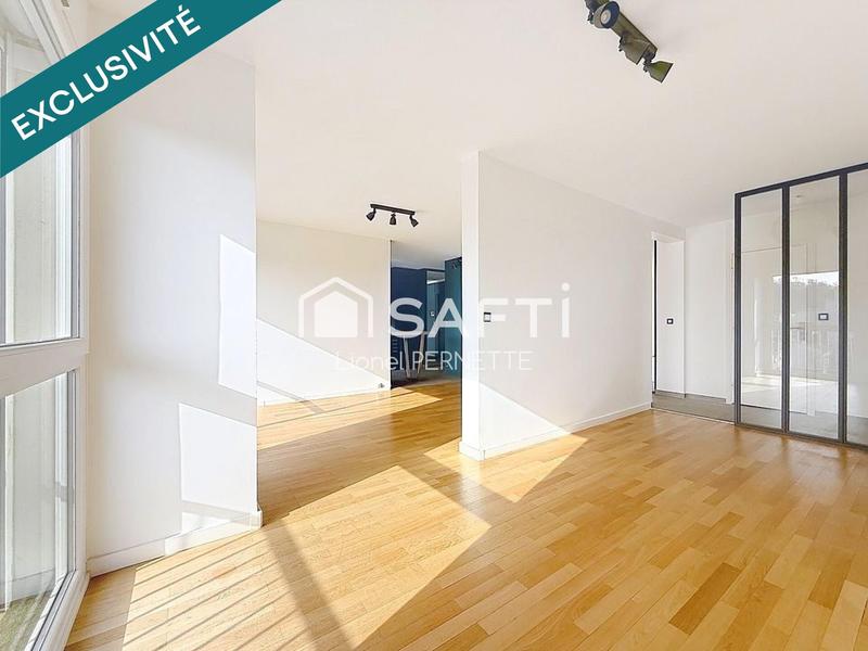 Appartement - 99 m² - 5 pièces