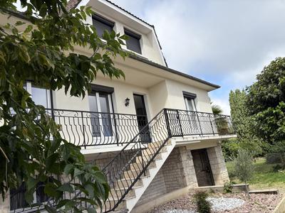 Maison - 135 m² - 6 pièces