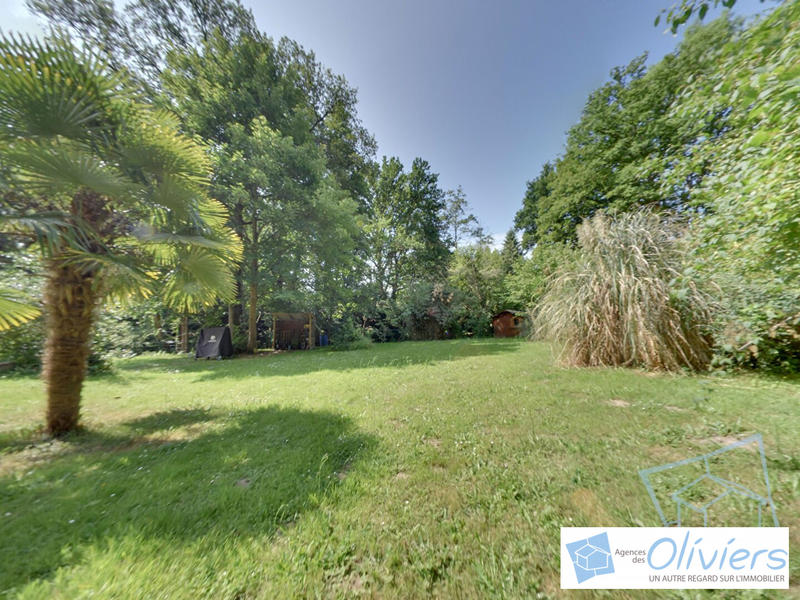 Maison traditionnelle - 270 m² - 9 pièces