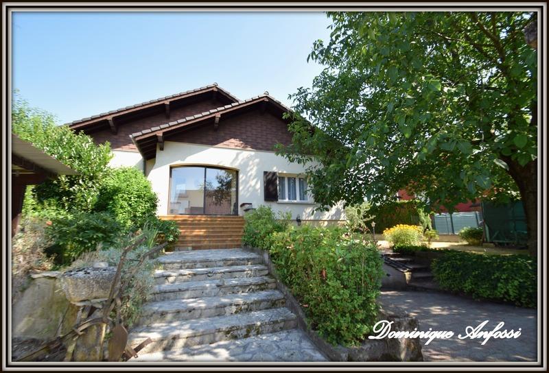 Maison - 201 m² - 6 pièces