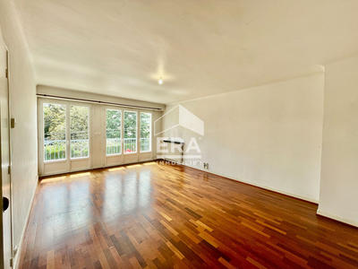 Appartement - 99 m² - 4 pièces