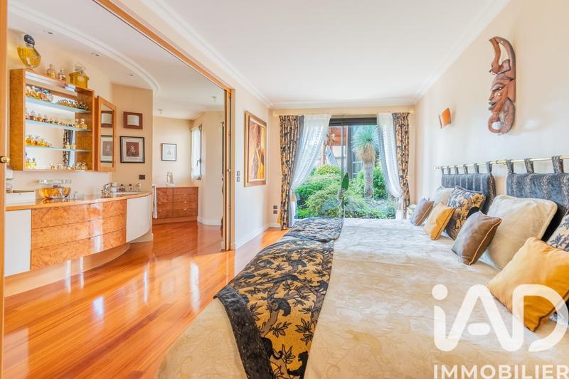 Maison de maîtres - 482 m² - 10 pièces