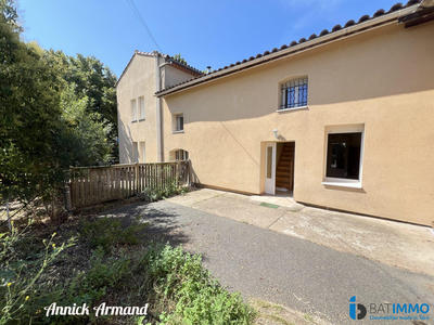 Maison - 211 m² - 8 pièces