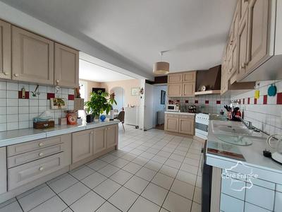 Maison - 150 m² - 7 pièces