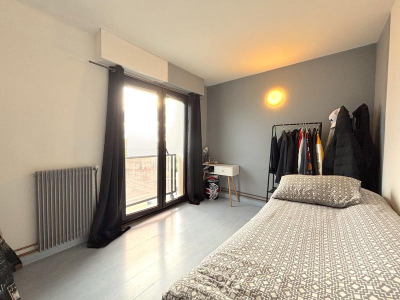 Appartement - 77 m² - 77 pièces