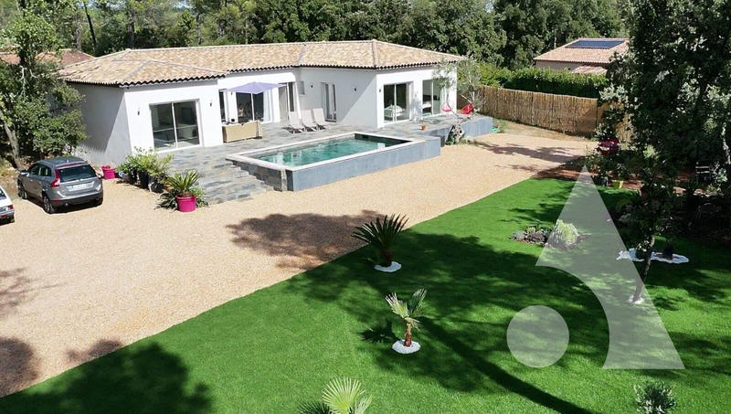 Maison - 164 m² - 7 pièces