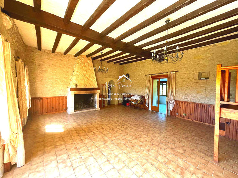Maison ancienne - 169 m² - 7 pièces