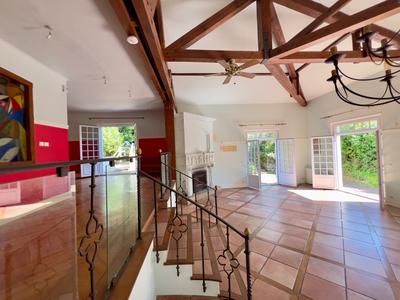 Maison - 191 m² - 4 pièces