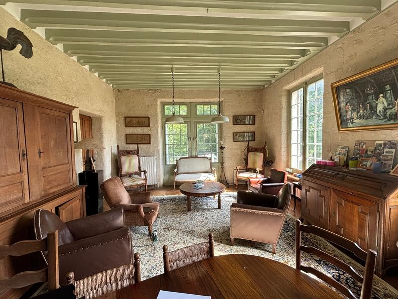 Maison de maîtres - 330 m² - 11 pièces