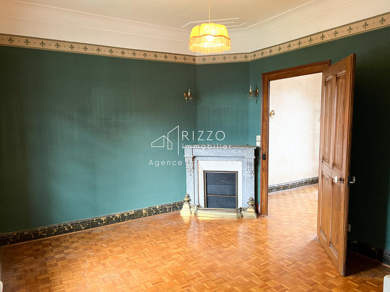 Maison - 192 m² - 8 pièces