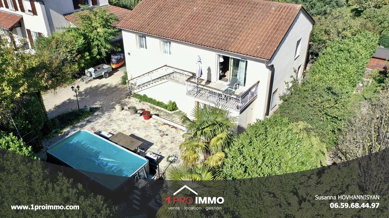 Maison - 184 m² - 7 pièces