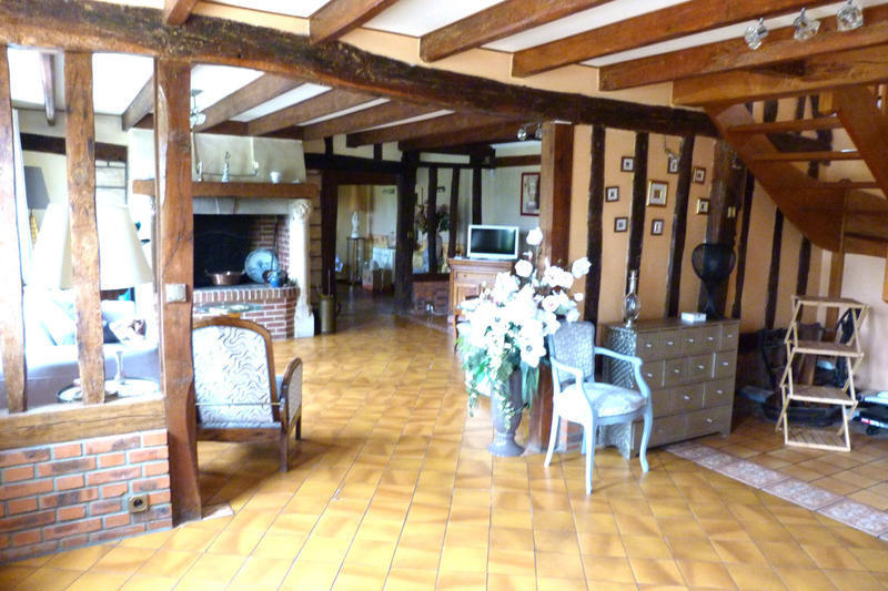 Maison - 205 m² - 10 pièces