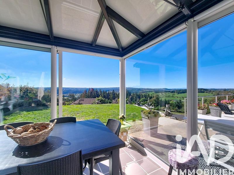 Maison - 121 m² - 4 pièces