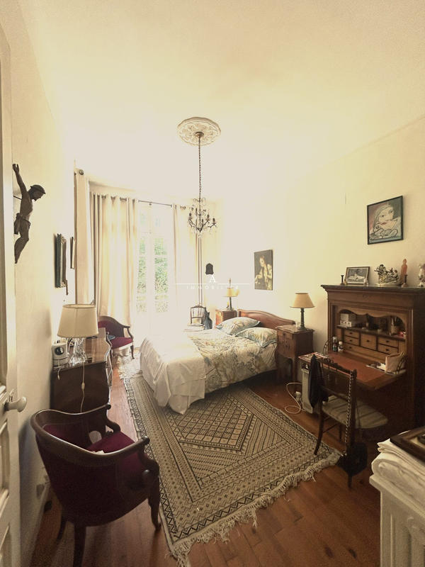 Maison - 293 m² - 9 pièces