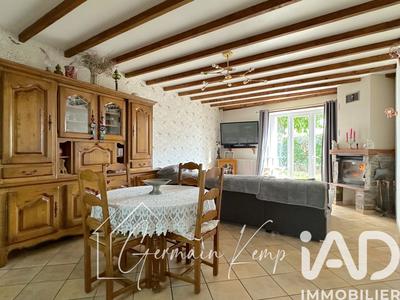 Maison - 250 m² - 9 pièces