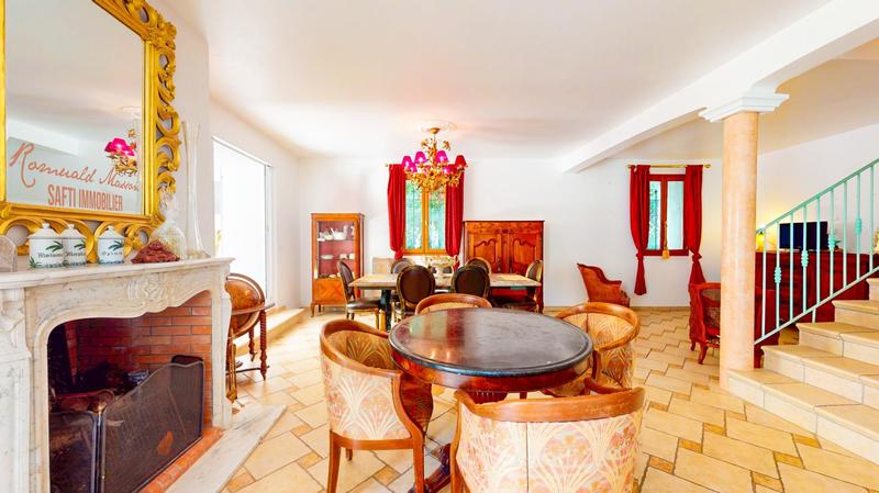 Maison - 160 m² - 6 pièces