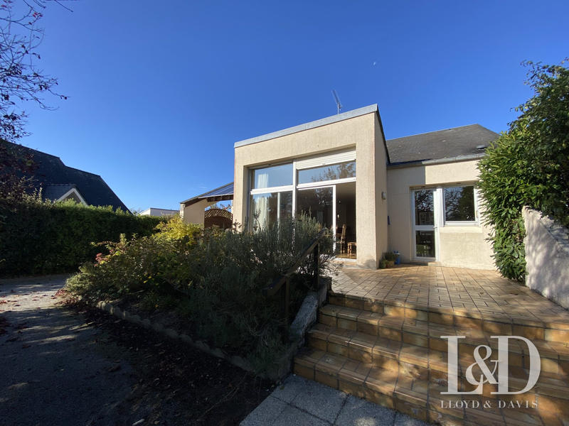 Maison - 155 m² - 8 pièces