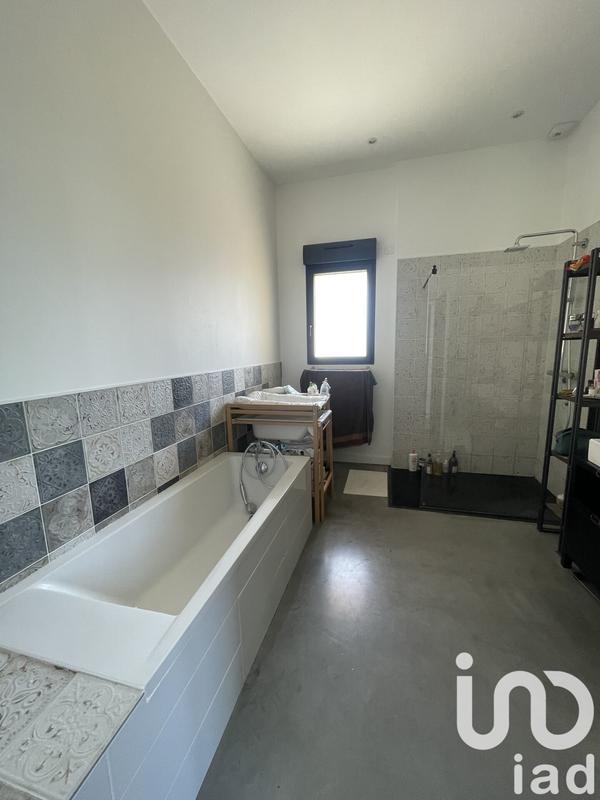 Maison - 252 m² - 10 pièces