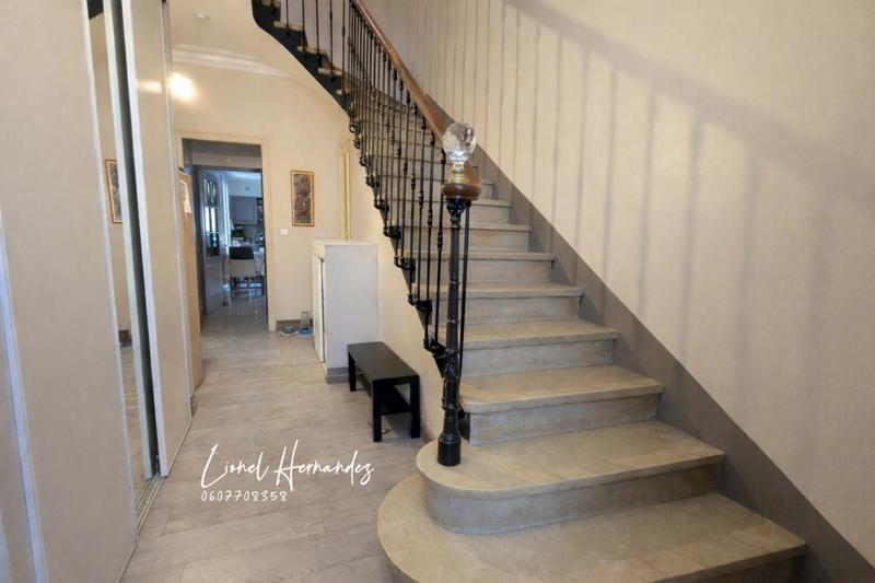 Maison - 157 m² - 7 pièces