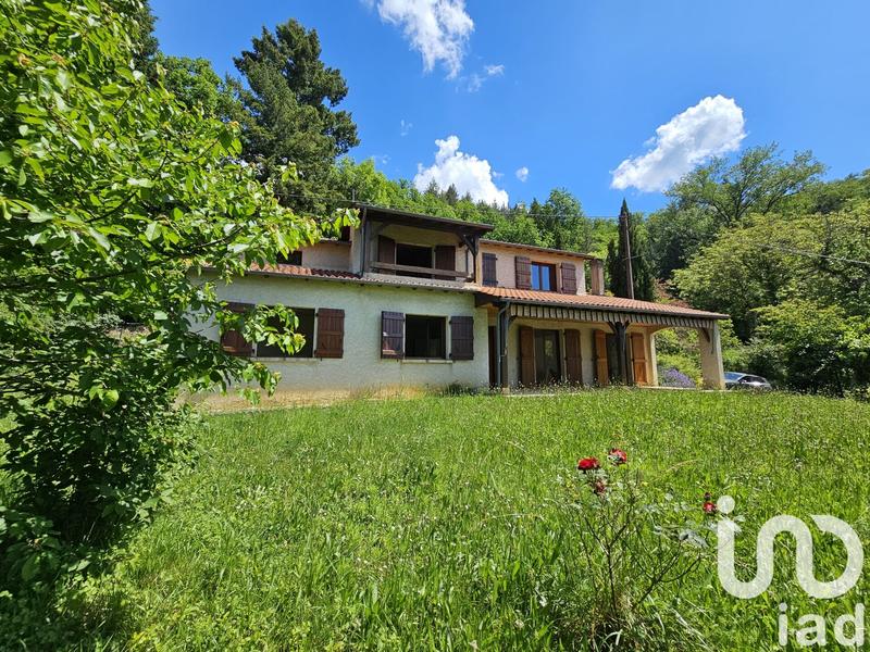 Maison - 137 m² - 5 pièces