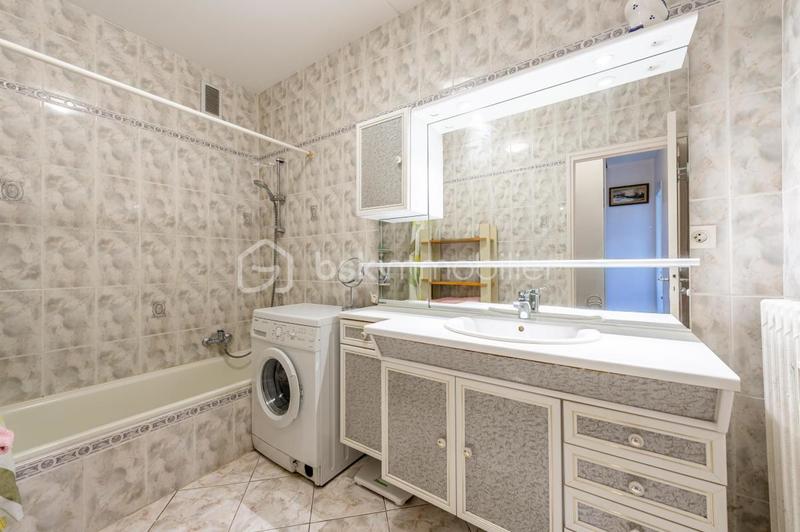 Appartement - 83 m² - 3 pièces