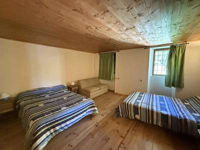 Propriété - 200 m² - 8 pièces