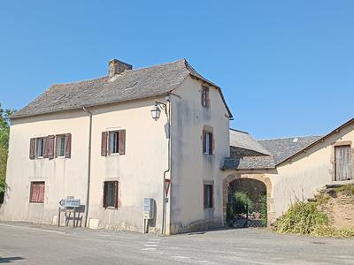 Corps de ferme - 168 m² - 7 pièces