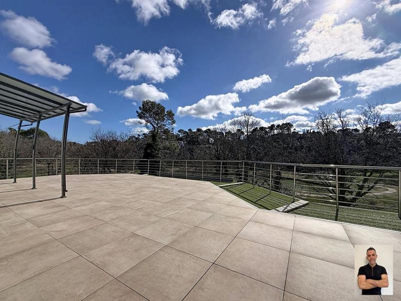 Maison - 185 m² - 5 pièces