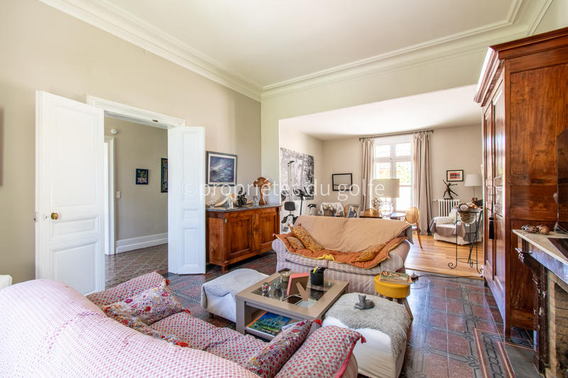 Maison - 200 m² - 6 pièces