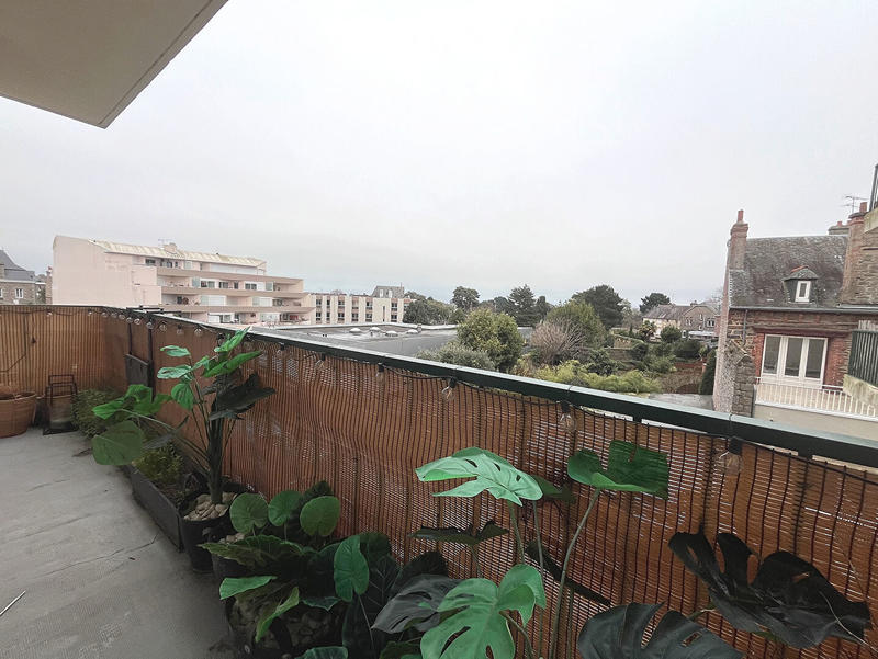 Appartement - 107 m² - 5 pièces